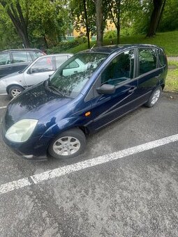 Ford Fiesta 1,4 benzín
