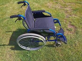 Invalidní vozík do 130kg jak nový - 1