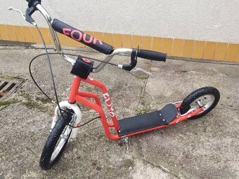 Koloběžka Yedoo Four