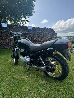 Honda CB 250