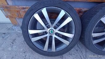 Lehká litá kola Škoda 17" s letními pneu 225/45 R17