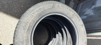 Pneu 195/65R16