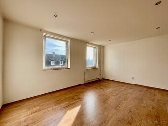 Pronájem bytu 1+1 34 m² - Studentská, Aš
