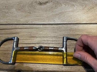 Jednou lomené udidlo "déčko" s rolkami, 13,5cm