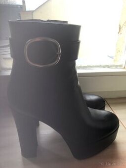 CATWALK stiefelette schwarz,kotníková kožená obuv