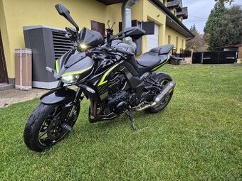 Kawasaki Z1000R