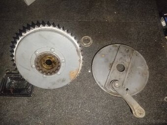 Jawa pérák rozeta kompletní slušná