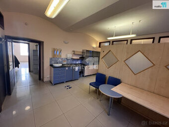 Pronájem obchodního prostoru 147m2