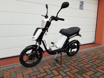 E-Babeta - elektrický moped bez nutnosti mít ŘP