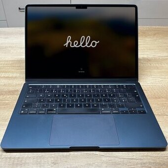 MacBook Air 13" 2022 M2 / 8GB / 516GB / Midnight