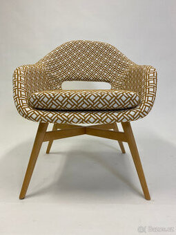 Vyhledávaná skořepinová křesla Navrátil, 2 kusy