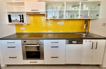 Kuchyňská linka 280cm vč. spotřebičů