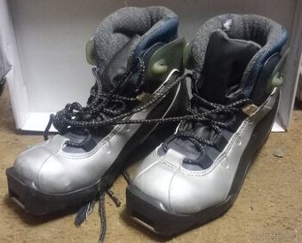 Boty na běžky SNS vel.34