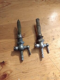 Palivové kohouty kývačka