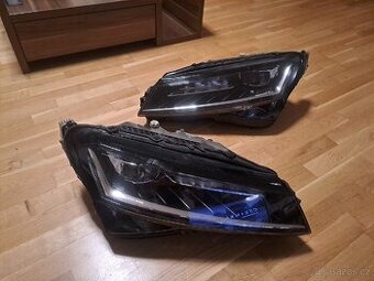 LP světlomet Superb 3 face