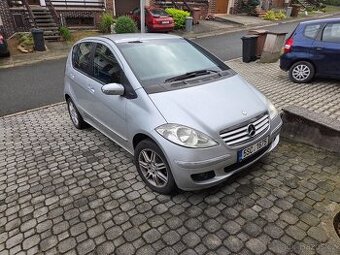 Mercedes a w169 180cdi automat 80kw nove zimni pneu