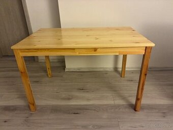 Jídelní stůl + židle