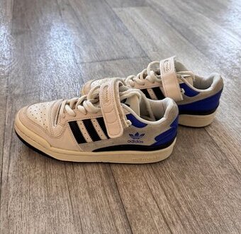 Adidas botasky vel. 36