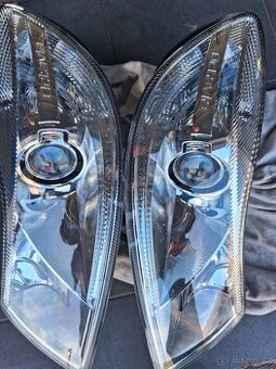 Octavia 2 přední světlomety