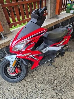 Skútr Maxon 125