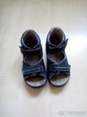 Dětské sandálky zn. Superfit vel. 26