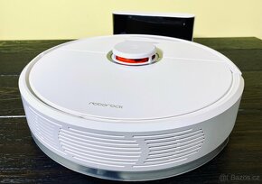 Robotický vysavač RoboRock S6, vysává / vytírá podlahy