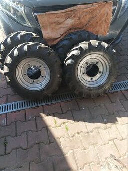 Šipova kola 165/80 13 tel 602 148 850