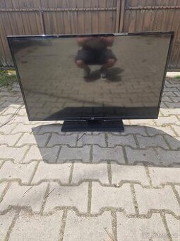 Led televize LG - JVC LT-43VF42J