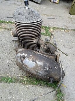 motor Jawa pérák 250 FJ