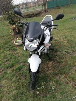 Honda CB 125 F