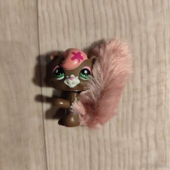 Littlest Petshop veverka z chlupatým ocáskem