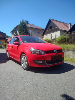 2012 Volkswagen polo 1.2tsi vyhřívaná sedadla, digitální kli
