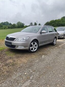 Škoda Octavia 1.6 MPI facelift cappucino