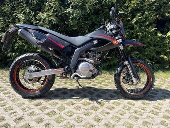 Motobi Misano DFE 125 - 1