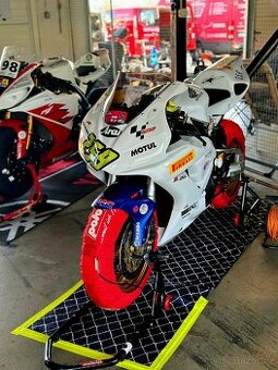 HONDA CBR 1000RR SC57 FIREBLADE