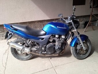 Kawasaki zr7