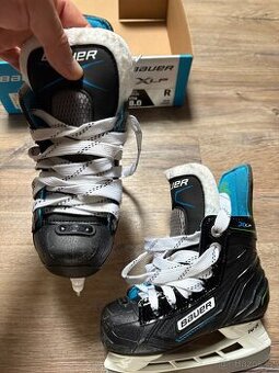 Dětské lední brusle Bauer X-LP Skate Yth - vel. 26