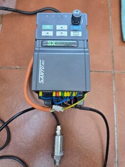 Frekvenční měnič Sanyu SX2200-1R5G + tlakové čidlo