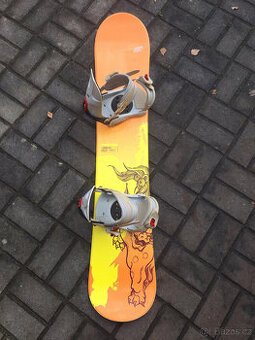 Dětský snowboard Crazy Creek o délce 125cm