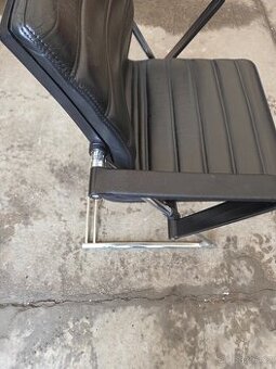 Kvalitni  jednací židle drabert výborný  stav  3ks