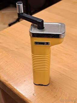 Retro mlýnek na kávu Tramp 3