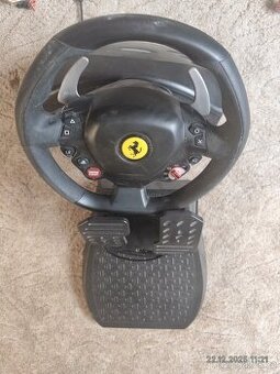 Prodam 1x Ferrari 488 GTB herní volant PS4
