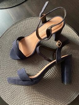 Tmavomodré sandálky - vel. 38 - NOVÉ