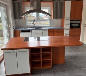 Moderní kuchyňská linka s ostrůvkem,6161