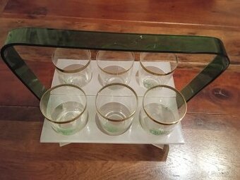 Retro skleničky s plastovým nosičem