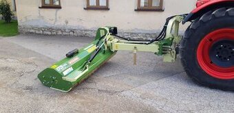 Mulčovač priekopový pre traktor