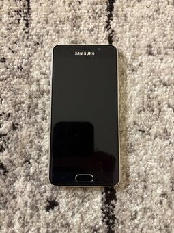 Samsung Galaxy A3 (2016) Gold – Top stav s fólií