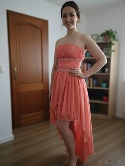 Plesové šaty meruňkové S/M