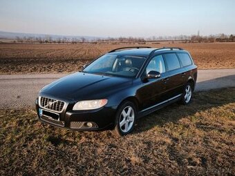 Volvo V70 III 2.4 D5 136kW, Kůže,Šíbr,STK 8/2027,Tažné