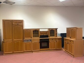 Kuchyňská linka masiv